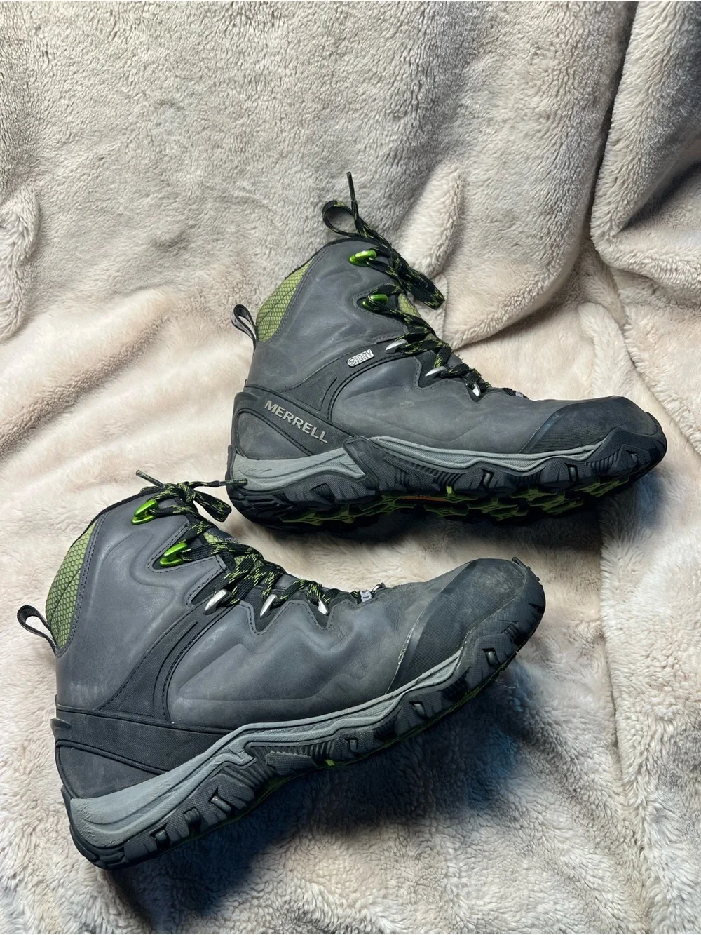Merrell Polarand 8 waterproof hiking boots mens 9